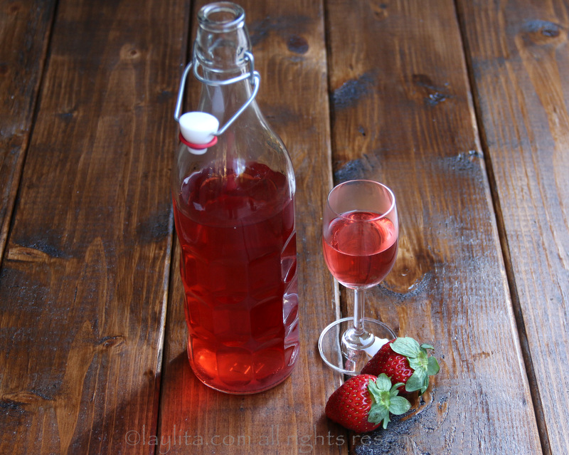 草莓注入龙舌兰酒
